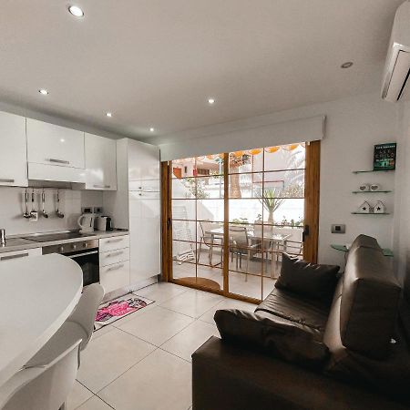 Exclusive Francy'S Apartment In Garden City, Sant'Eugenio 阿德耶 外观 照片